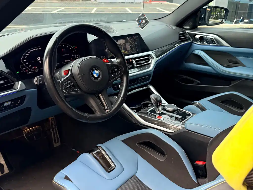 BMW M4 2023 — фото 4