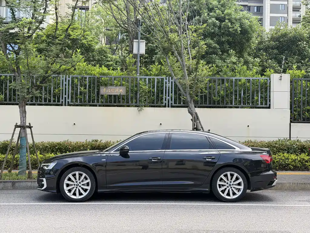 Audi A6L 2023 — фото 4