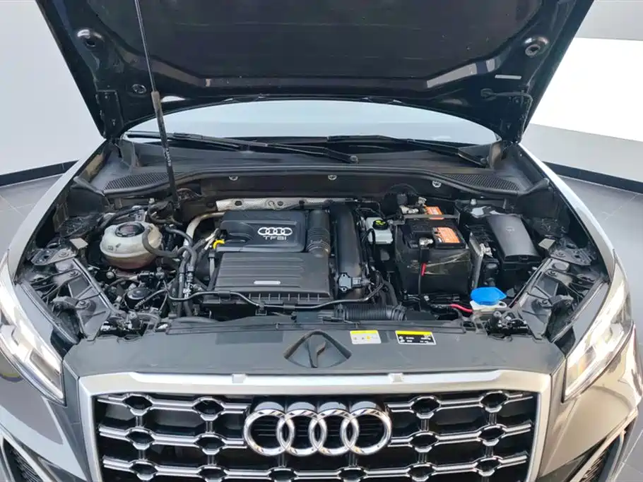 Audi Q2L 2021 — фото 10