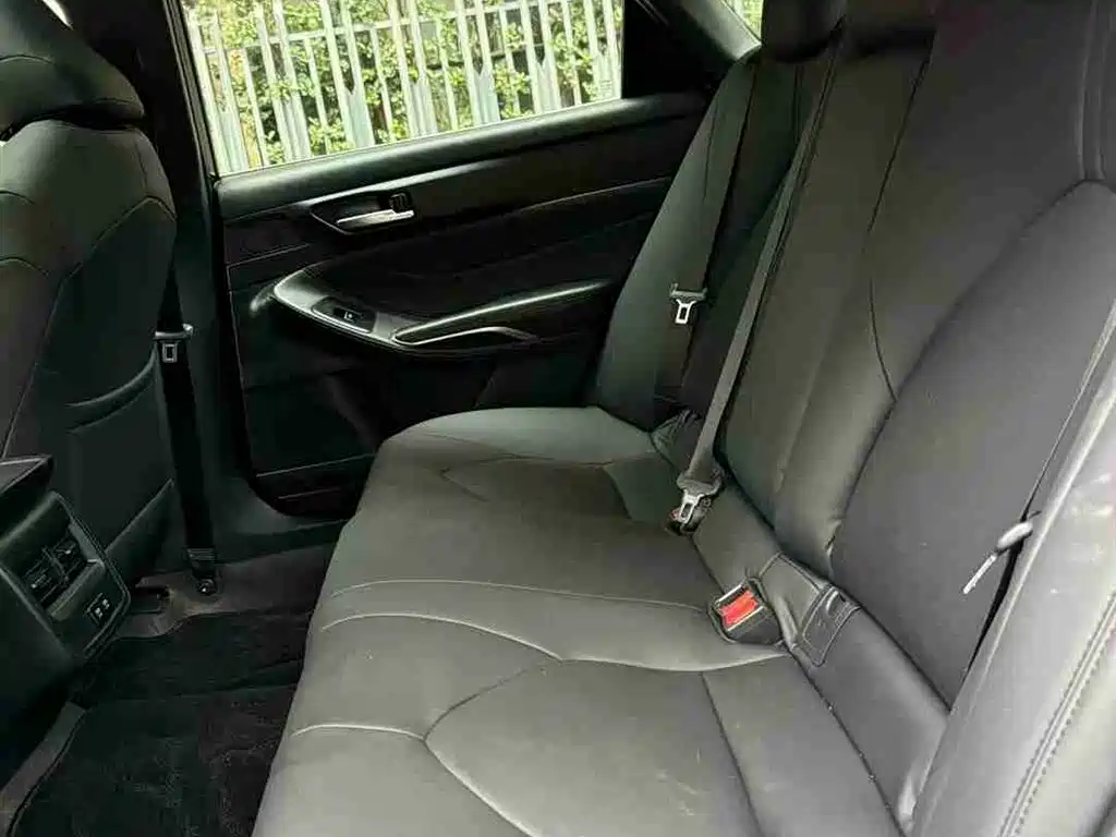 Toyota Avalon 2022 — фото 10