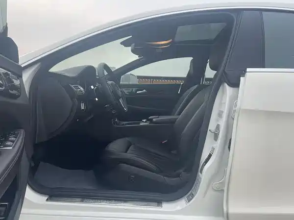 Mercedes-Benz CLS 2012