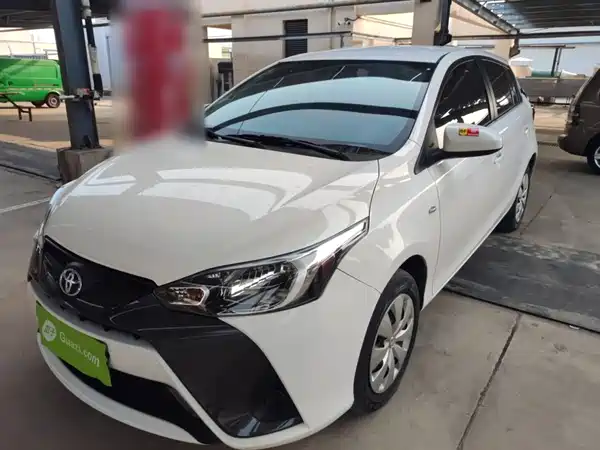 Toyota Yaris L 2021