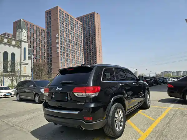 Jeep Grand Cherokee 2016