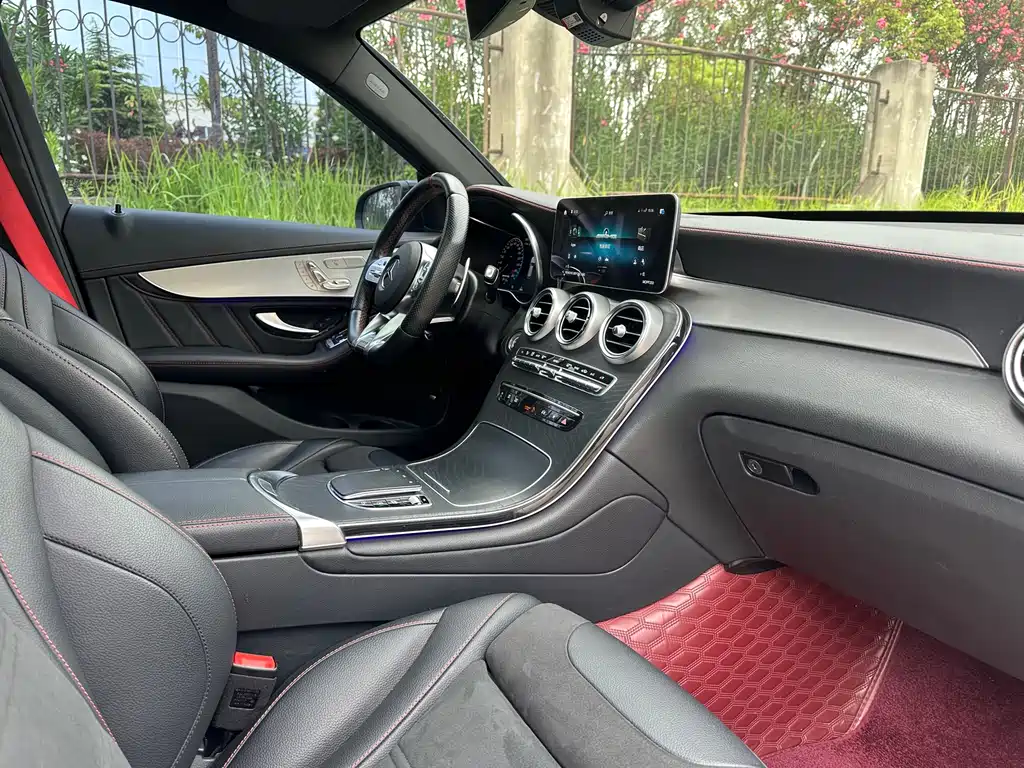 Mercedes-Benz GLC AMG 2022 — фото 7