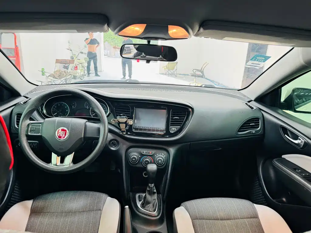 Fiat Viaggio 2016