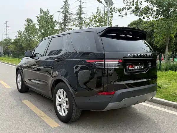 Land Rover Discovery 2019