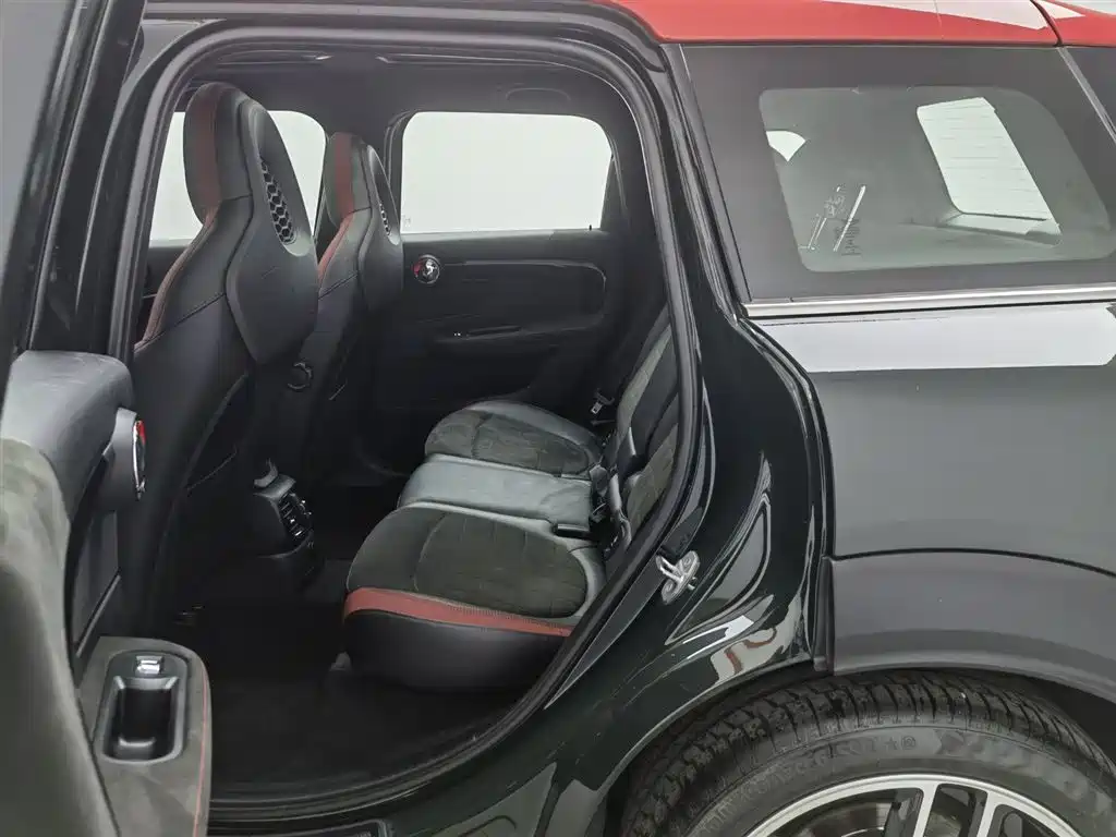 MINI JCW Countryman 2017 — фото 15