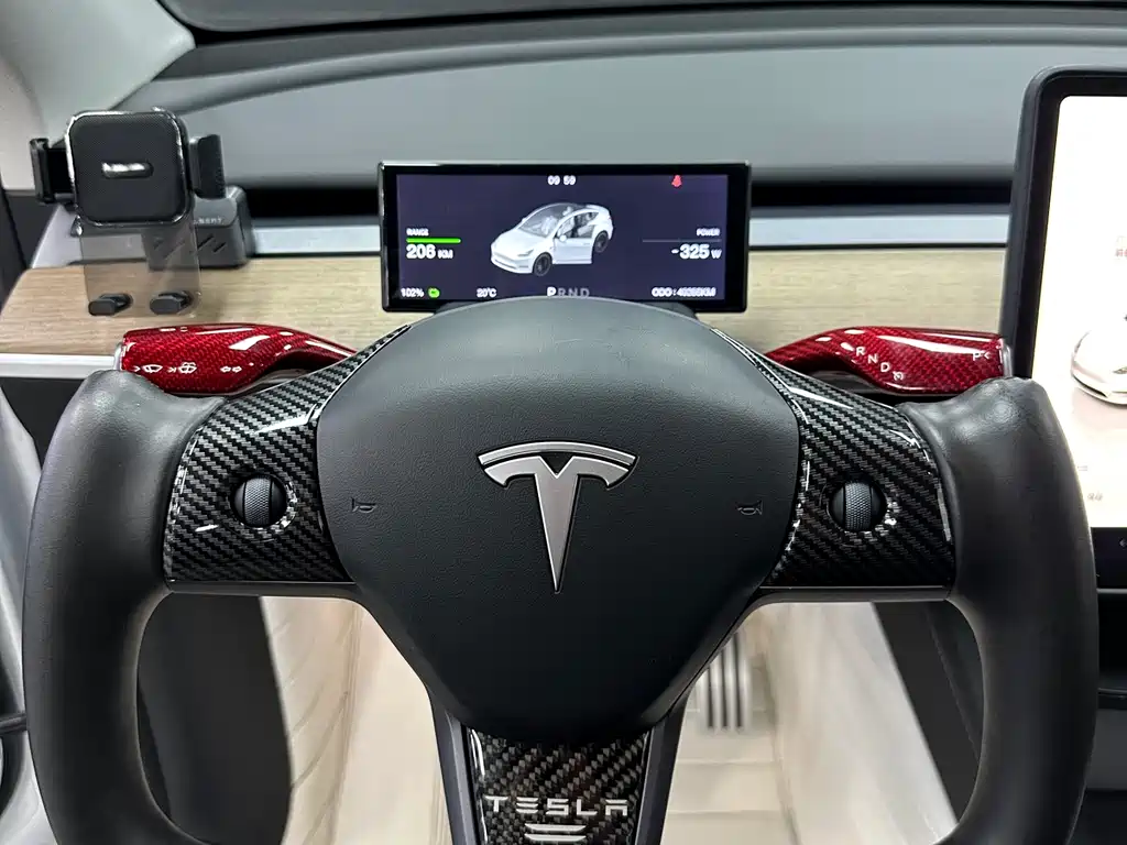 Tesla Model Y 2022 — фото 12