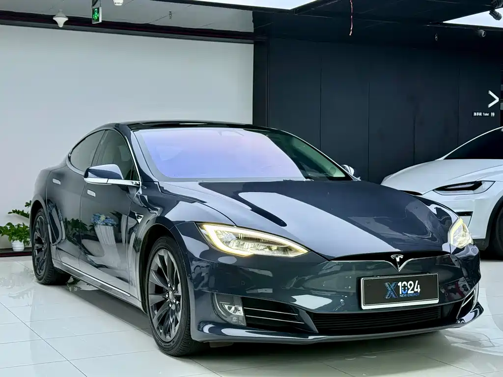 Tesla Model S 2018 — фото 3