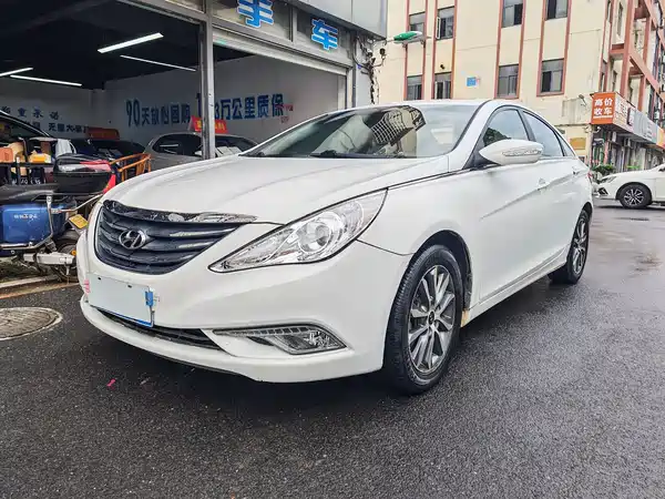 Hyundai Sonata 2013