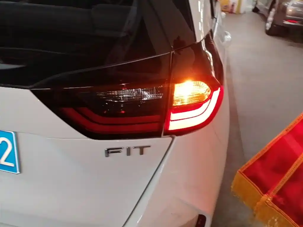 Honda Fit 2023 — фото 8