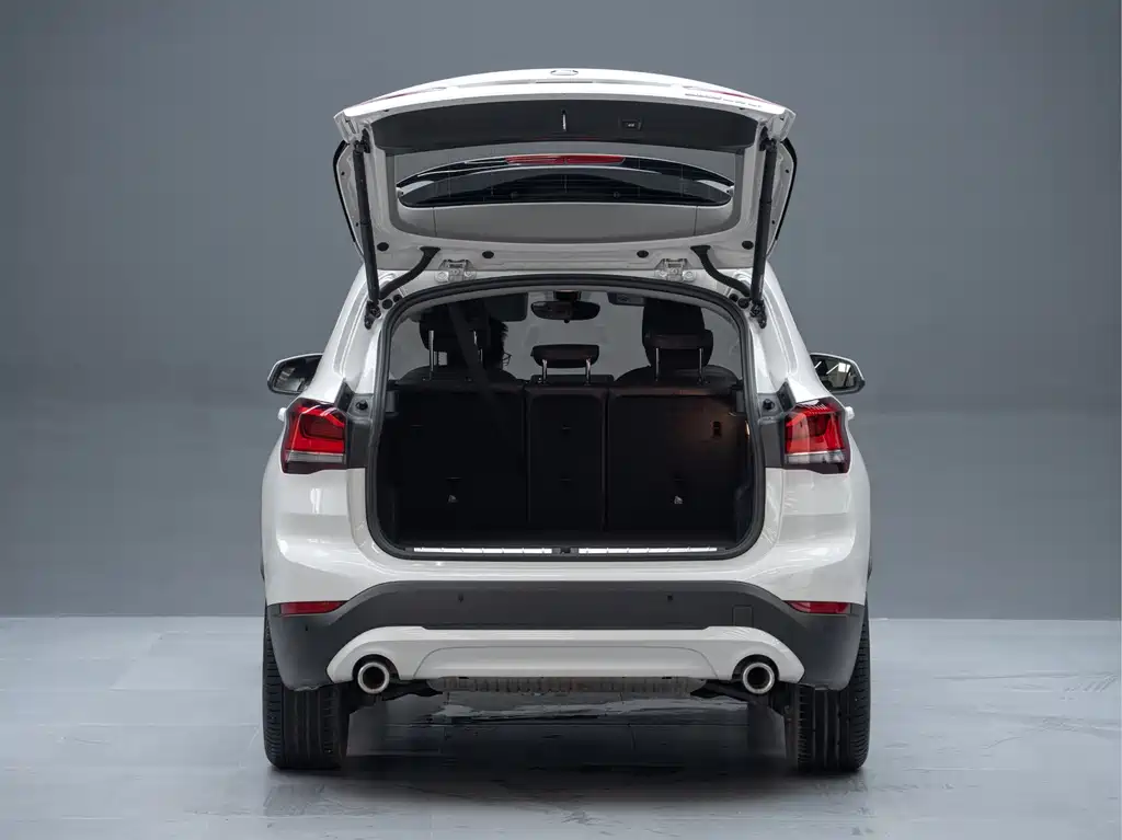 BMW X1 2022 — фото 11