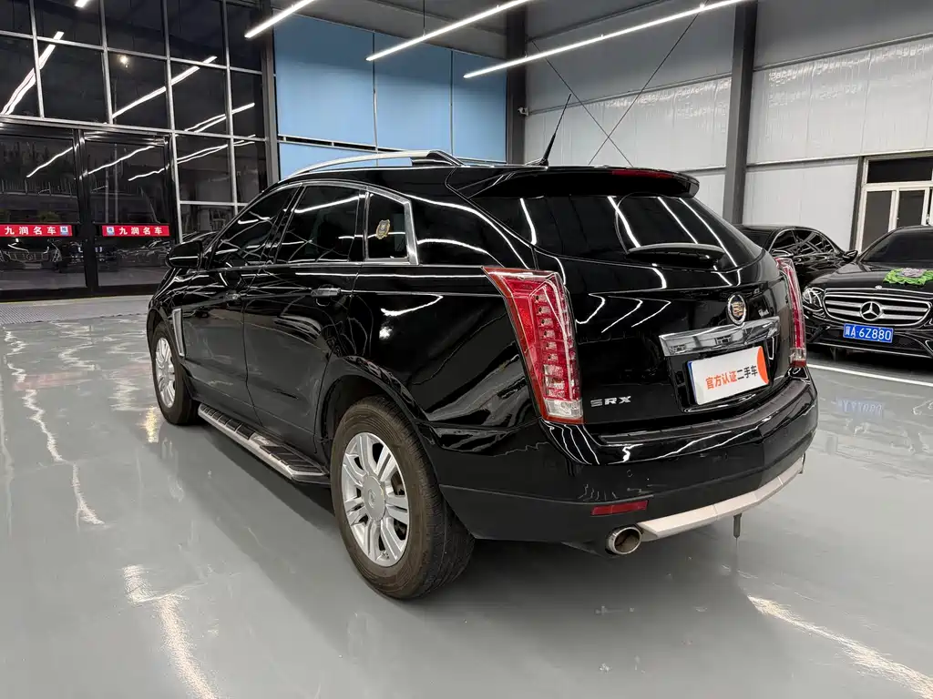 Cadillac SRX 2013 — фото 17