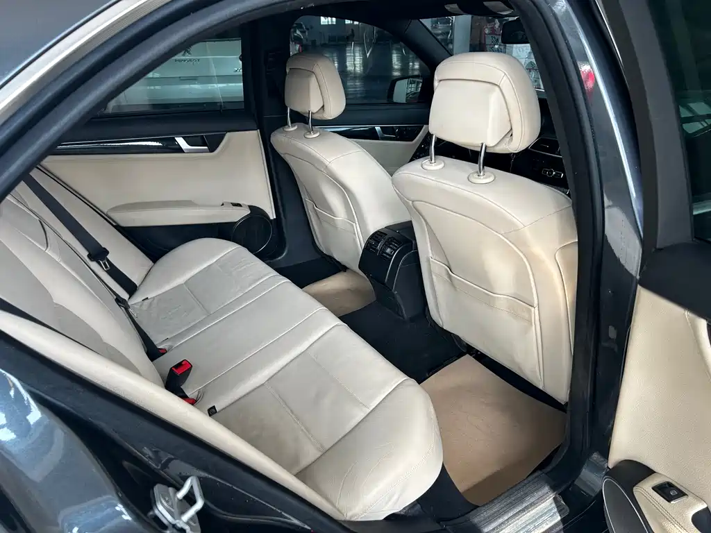 Mercedes-Benz C-Class 2013 — фото 17