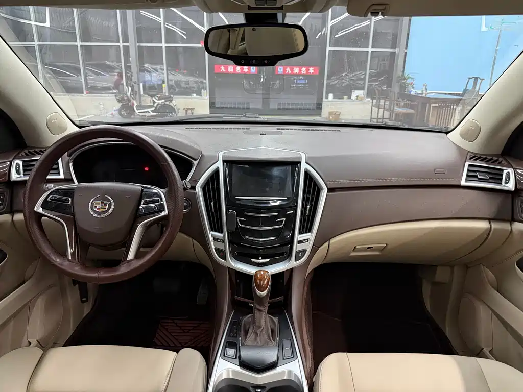 Cadillac SRX 2013 — фото 7