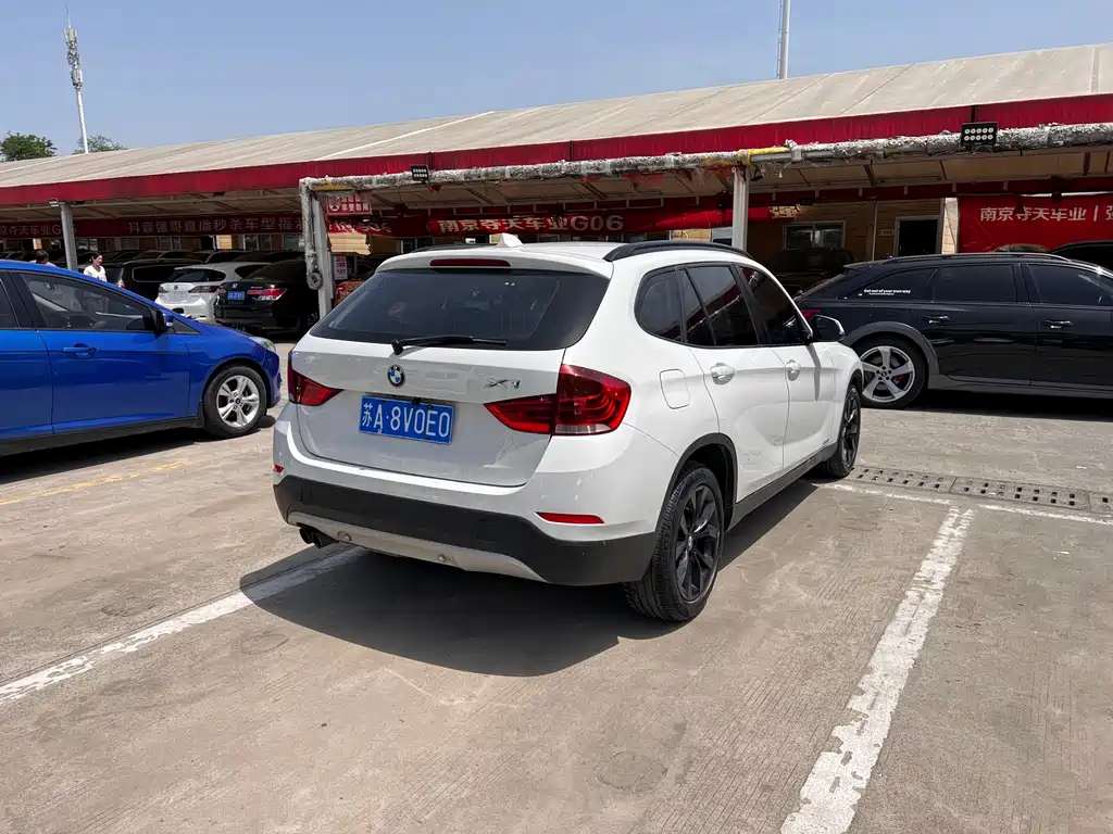 BMW X1 2015 — фото 22