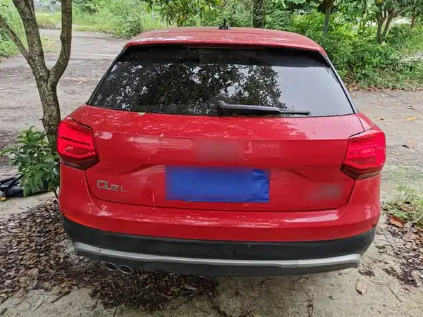 Audi Q2L 2018