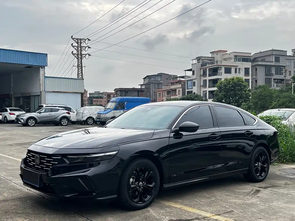 Honda Accord 2025 — фото 1