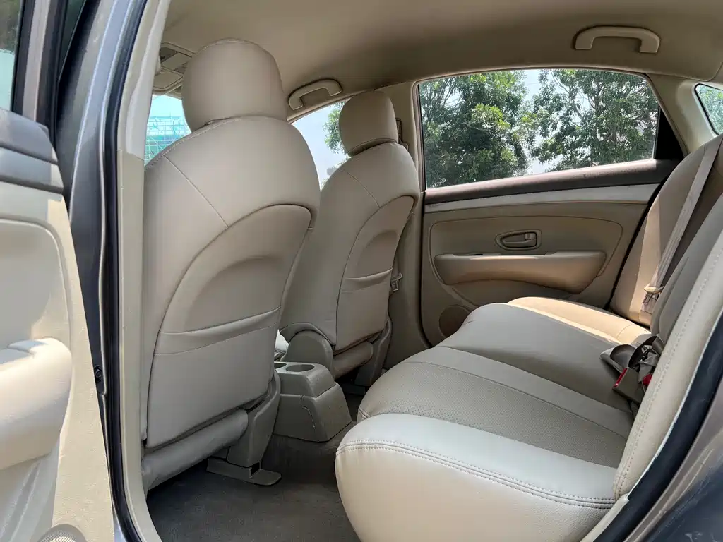 Nissan Sylphy 2012