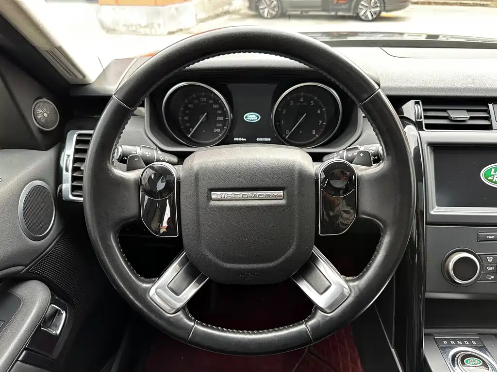 Land Rover Discovery 2019 — фото 14