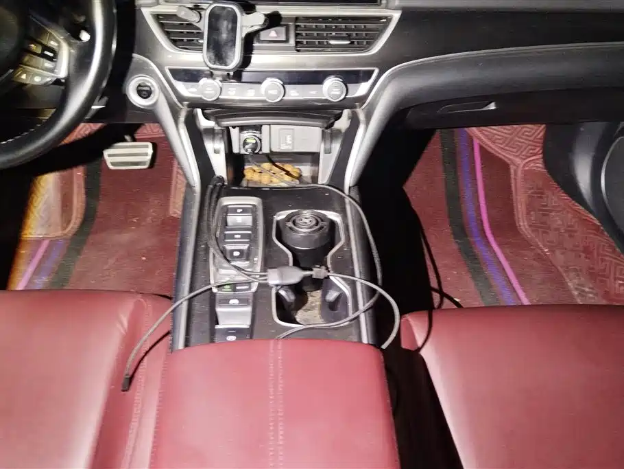 Honda Accord 2022 — фото 16