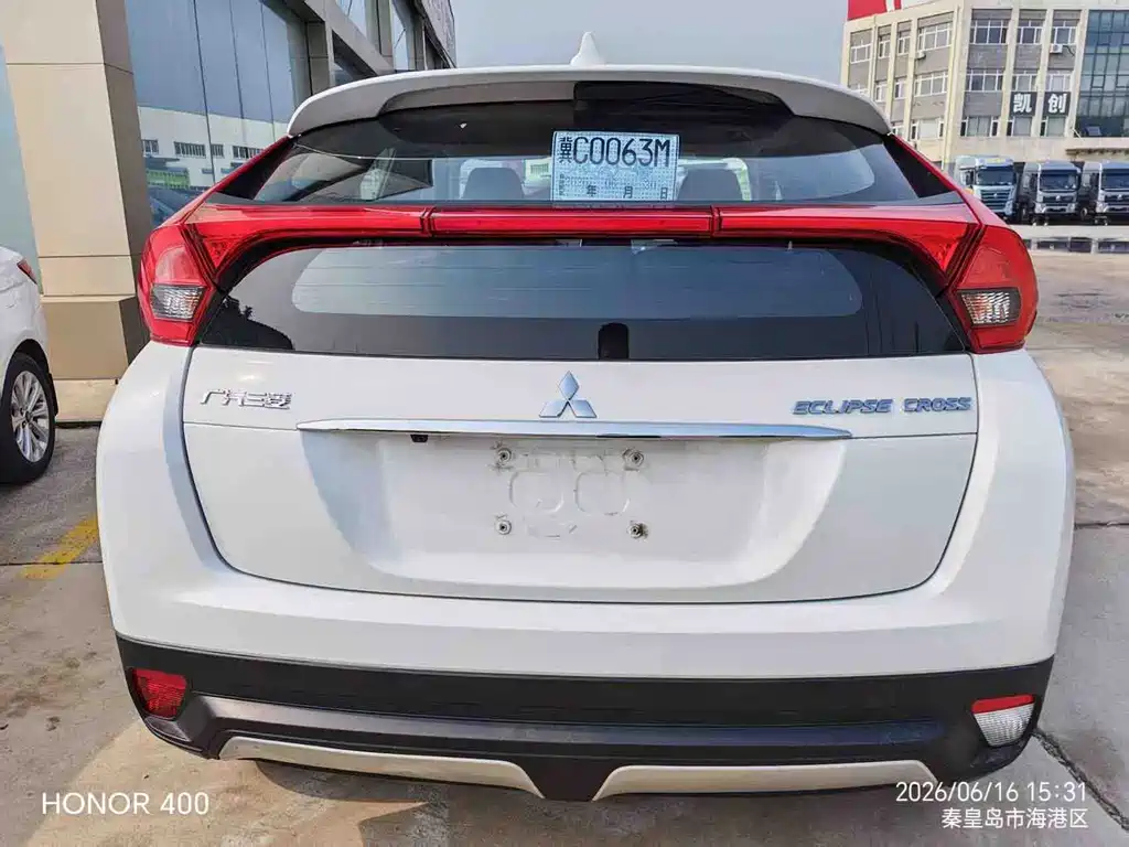 Mitsubishi Eclipse Cross 2020 — фото 17