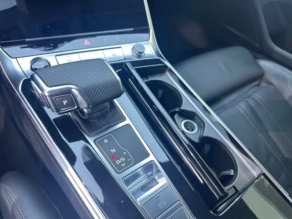 Audi A7 2021 — фото 15