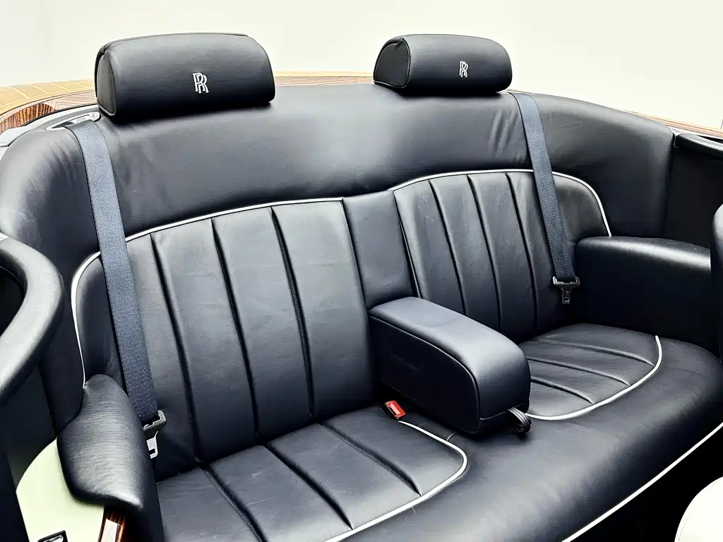 Rolls-Royce Phantom 2011 — фото 27