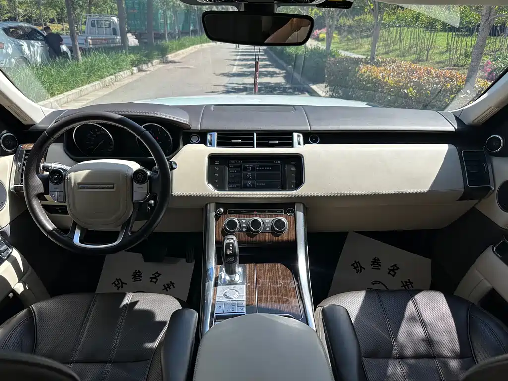 Land Rover Range Rover Sport 2014 — фото 17