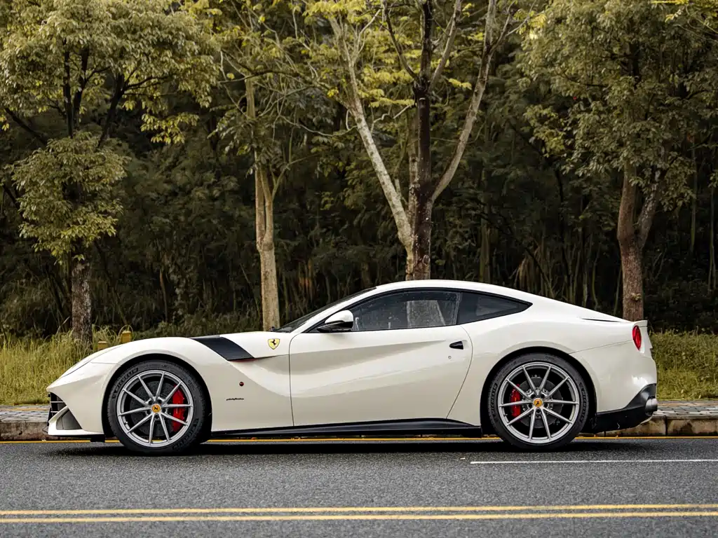 Ferrari F12berlinetta 2014 — фото 12