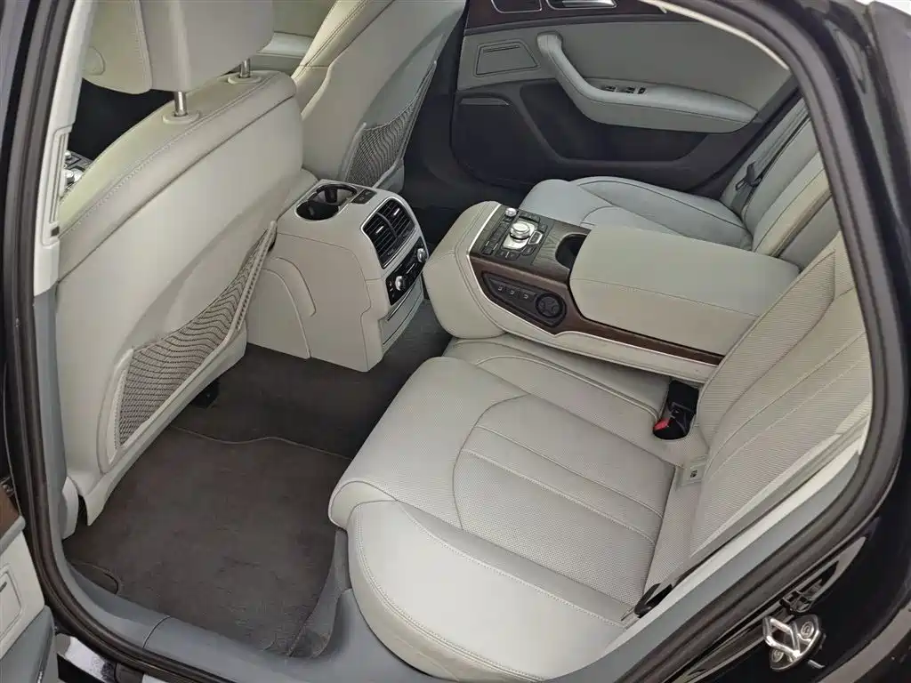 Audi A6L 2015 — фото 15
