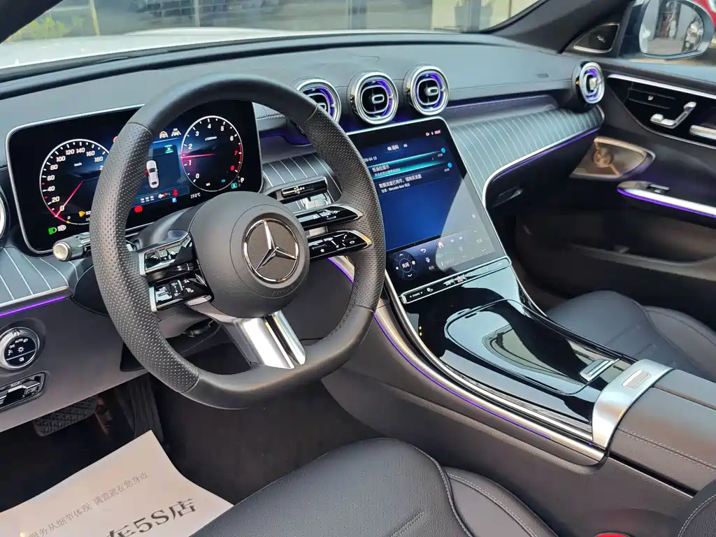 Mercedes-Benz C-Class 2024 — фото 16
