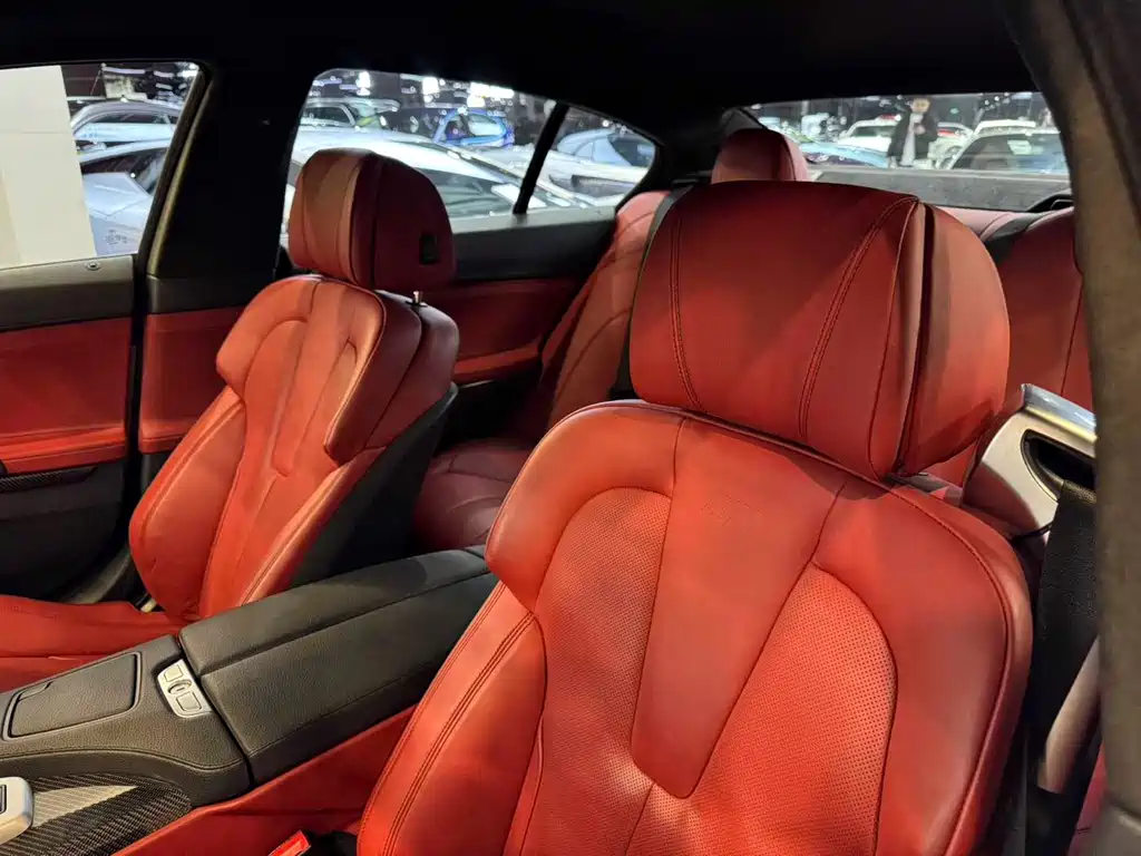 BMW M6 2014 — фото 17