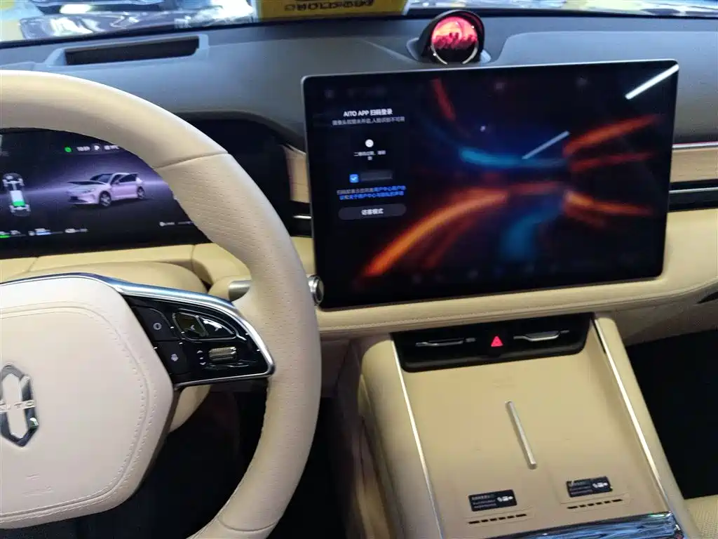 AITO M5 2025 — фото 6