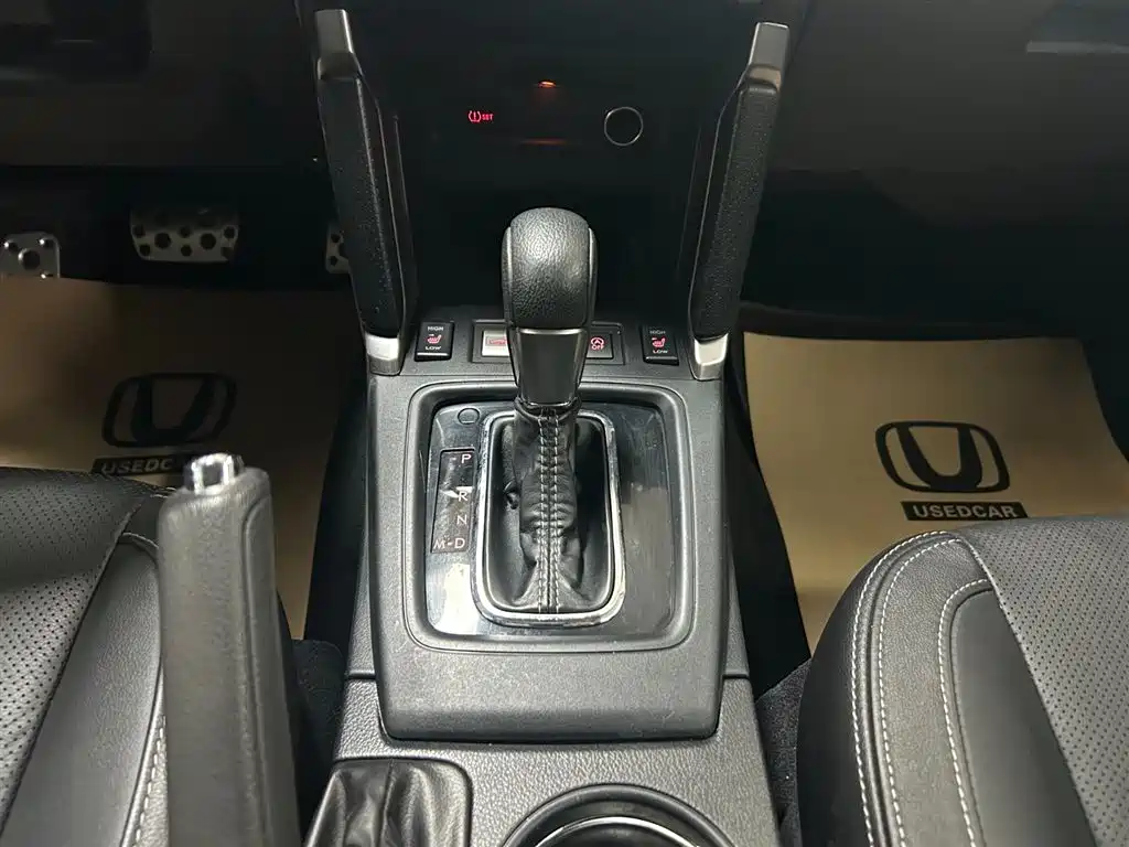 Subaru Forester 2017 — фото 16