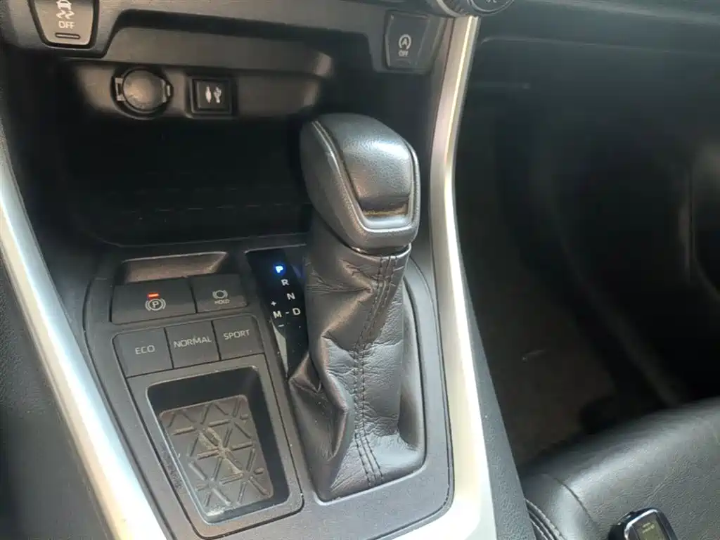 Toyota Wildlander 2020 — фото 14