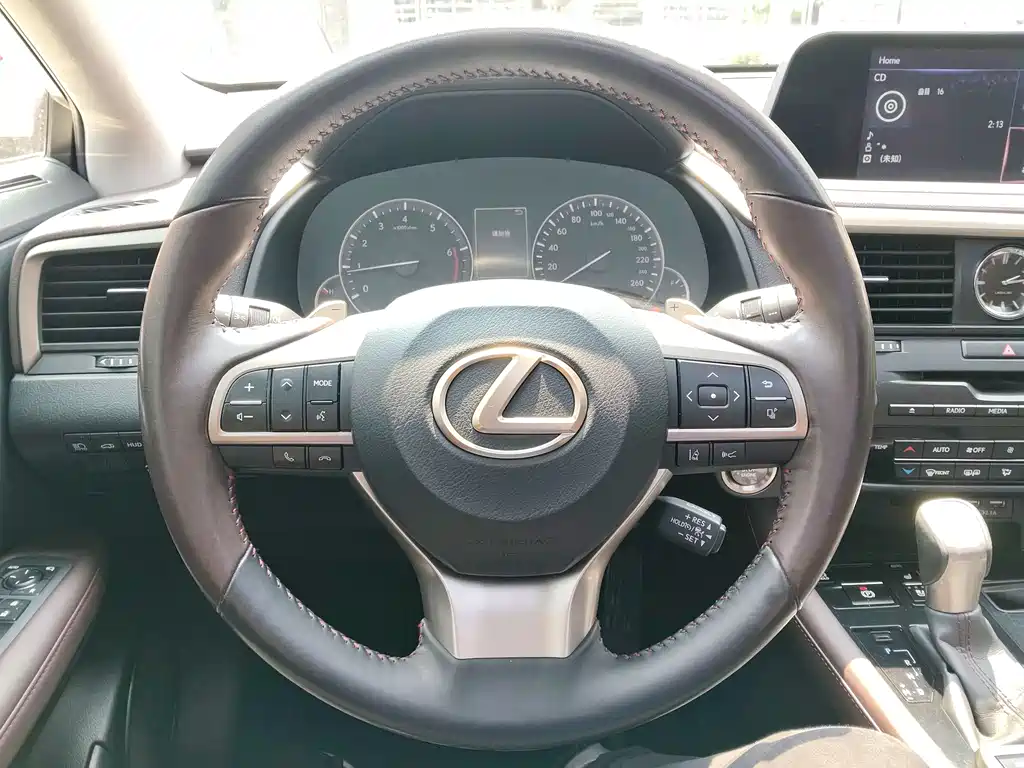 Lexus RX 2021 — фото 11