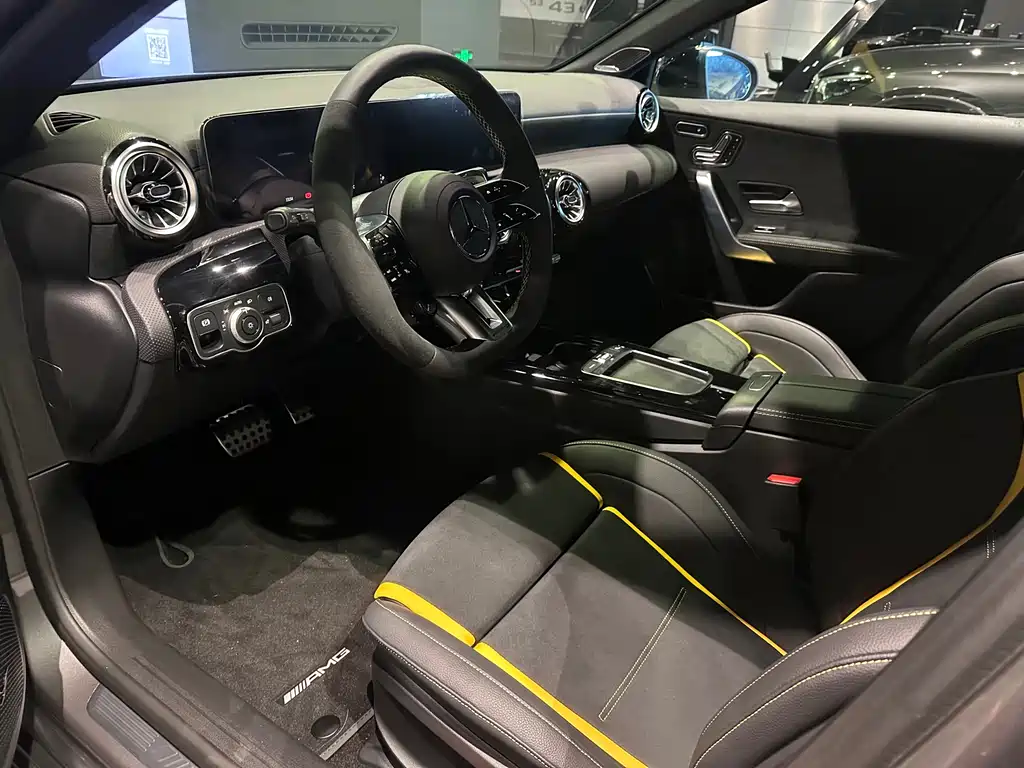 Mercedes-Benz A-Class AMG — фото 7