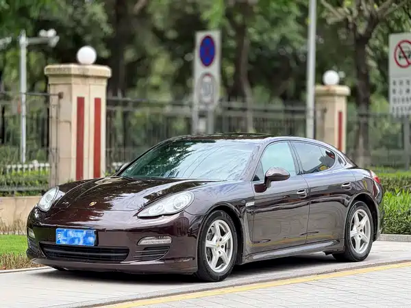 Porsche Panamera 2013