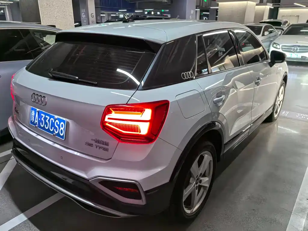 Audi Q2L 2022 — фото 6