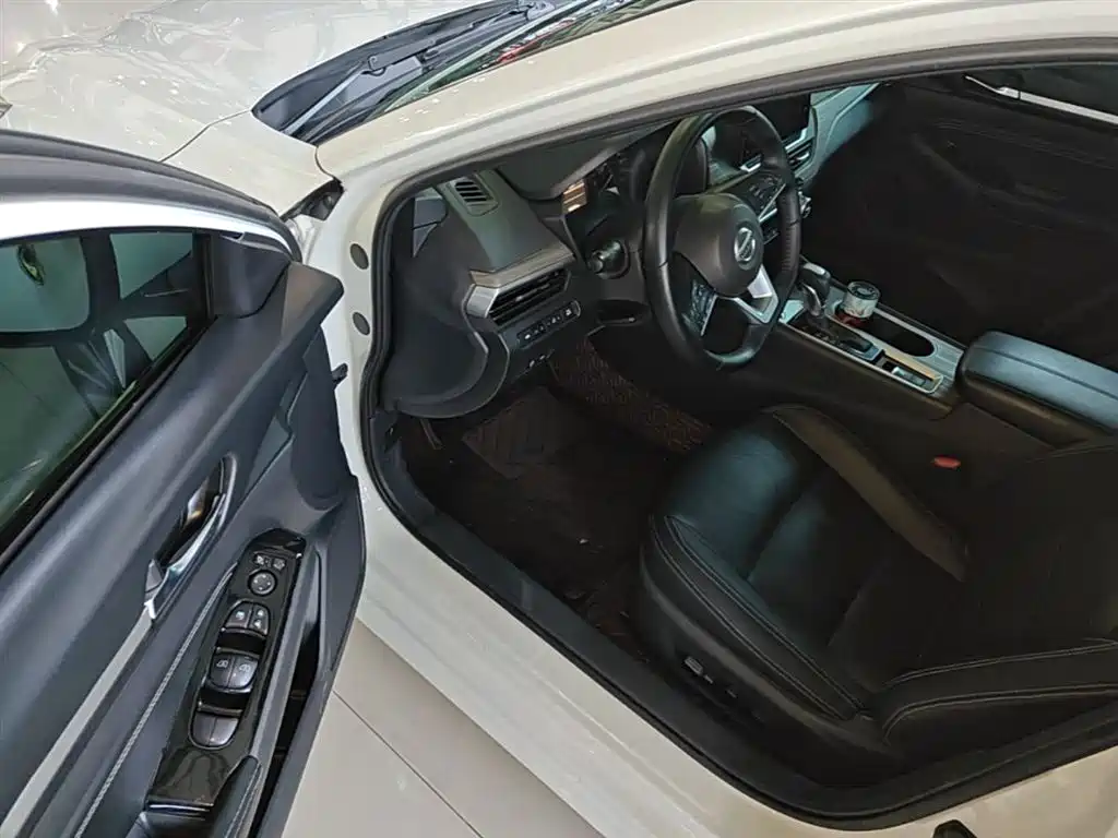 Nissan Teana 2022 — фото 16