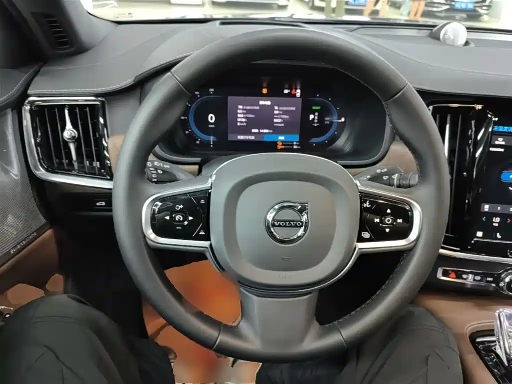 Volvo S90 PHEV 2024 — фото 11