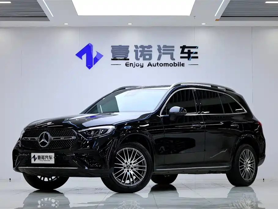 Mercedes-Benz GLC 2024 — фото 1