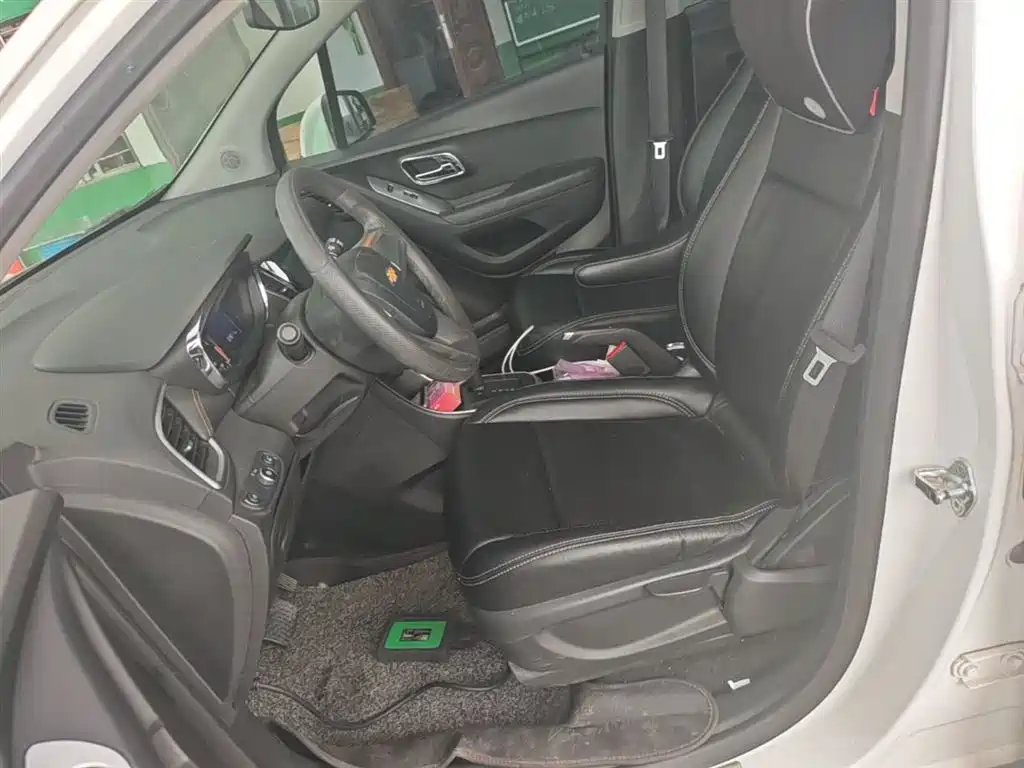 Chevrolet Trax 2017 — фото 11