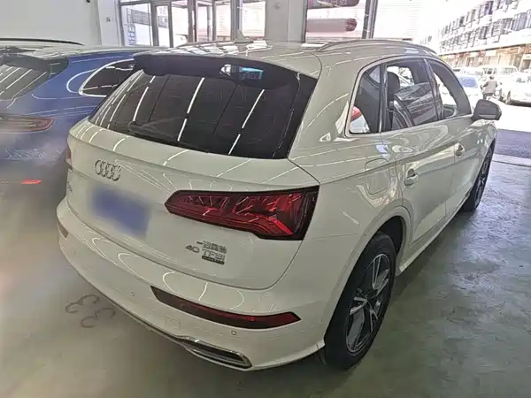 Audi Q5L 2020