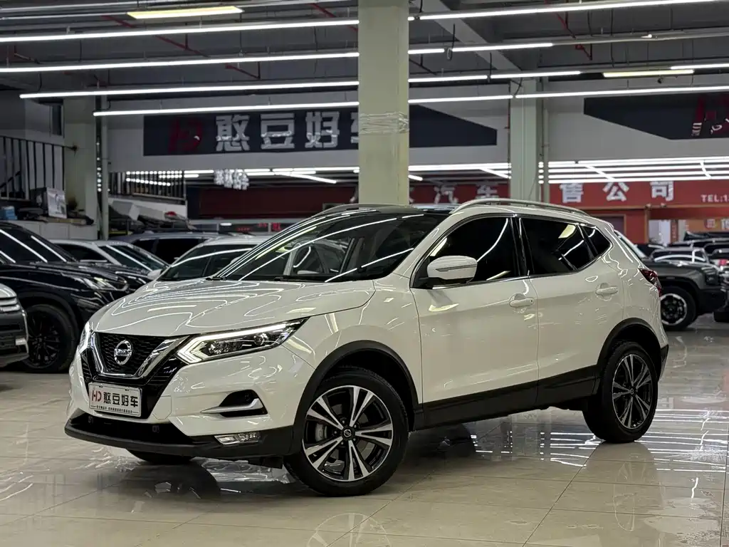 Nissan Qashqai 2022 — фото 1