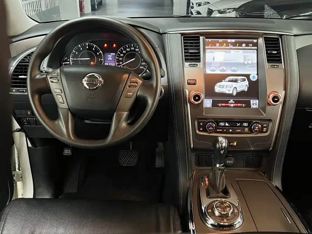 Nissan Patrol 2017 — фото 10
