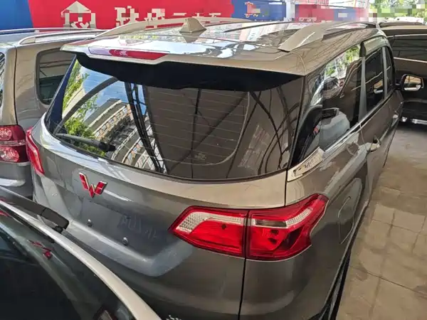 Wuling Hongguang S3 2019