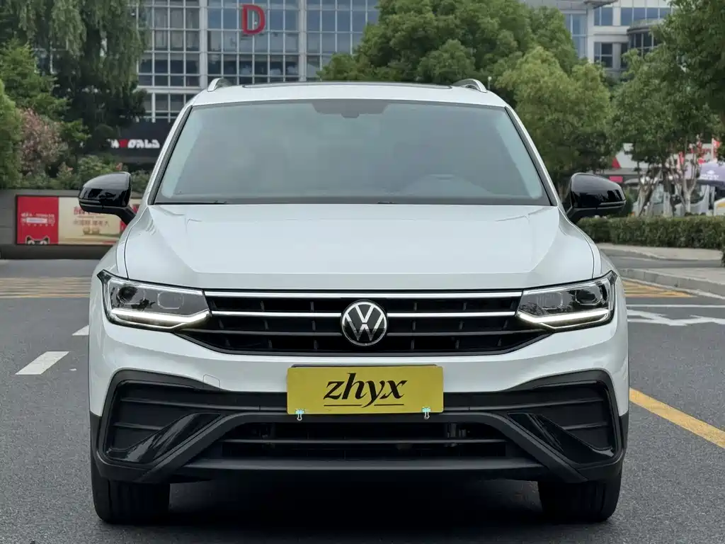 Volkswagen Tiguan L 2025 — фото 2