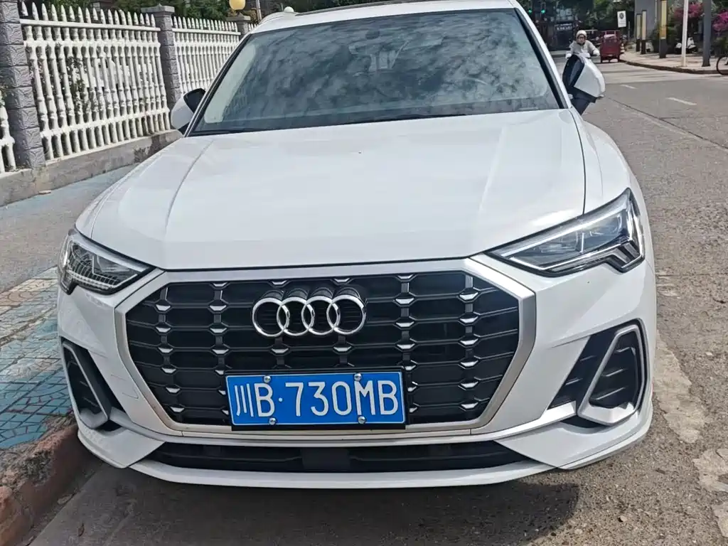 Audi Q3 2023 — фото 2